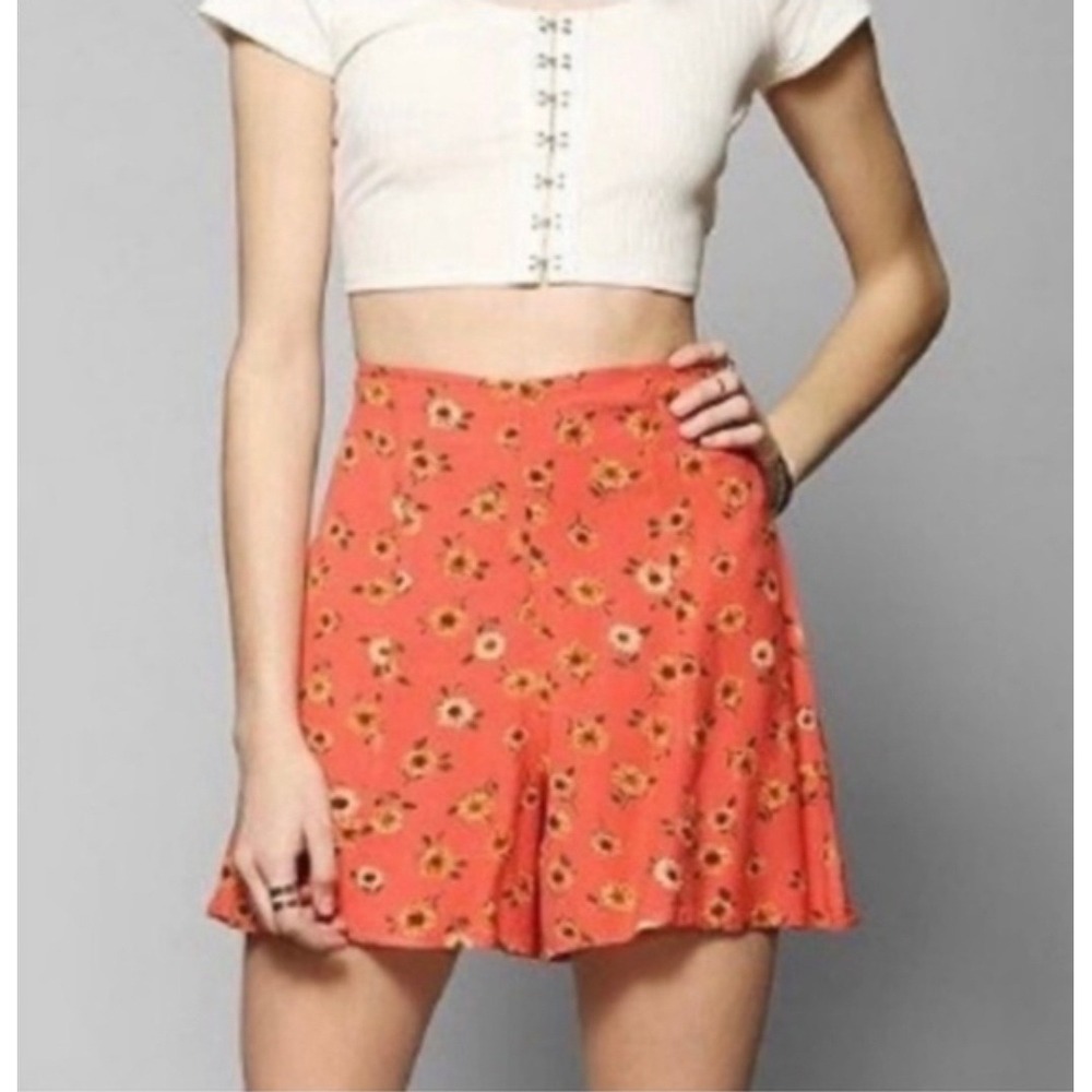 Kimchi Blue Urban Outfitters Sunflower‎ Boho Shorts Flowy Cottage Whimsical Sz 4